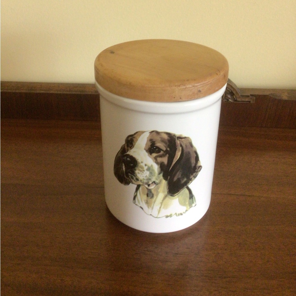 Beagle Jar